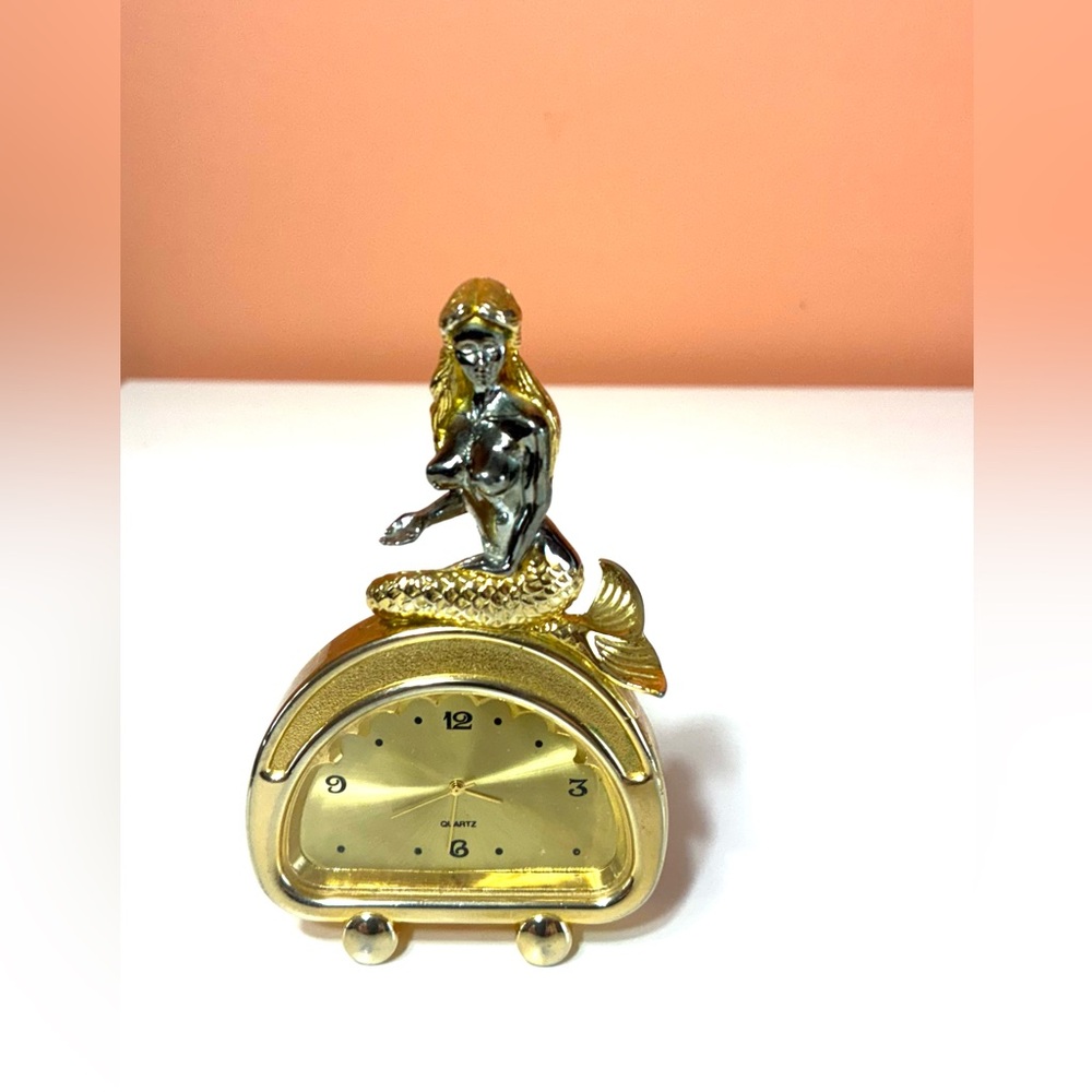 Gold-Plated Mermaid Table Clock - Picture 11 of 12